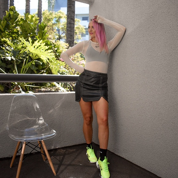 Nike City Ready Butter Yellow Mesh Long Sleeve Bodysuit Small - Picture 7 of 16